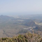 日本海も見えますが，ややガスが・・